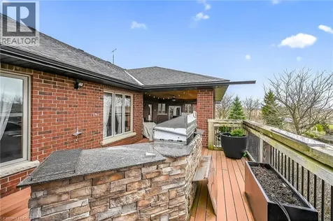 393 Old Onondaga Road East Brantford ON N3T 5L4