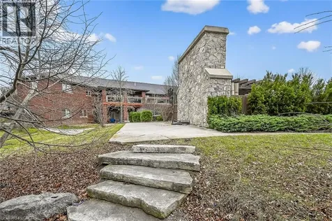 393 Old Onondaga Road East Brantford ON N3T 5L4