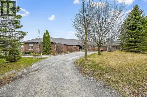 393 Old Onondaga Road East Brantford ON N3T 5L4