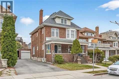 96 Barnesdale Boulevard South Hamilton ON L8M 2V6