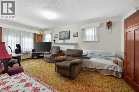 96 Barnesdale Boulevard South Hamilton ON L8M 2V6