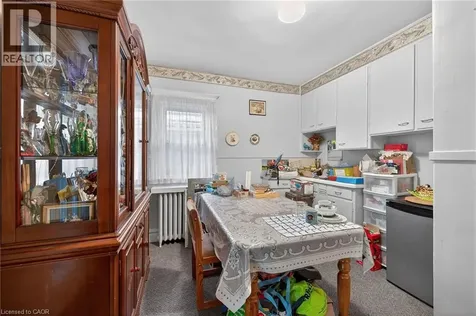 96 Barnesdale Boulevard South Hamilton ON L8M 2V6