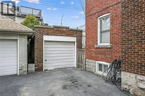96 Barnesdale Boulevard South Hamilton ON L8M 2V6