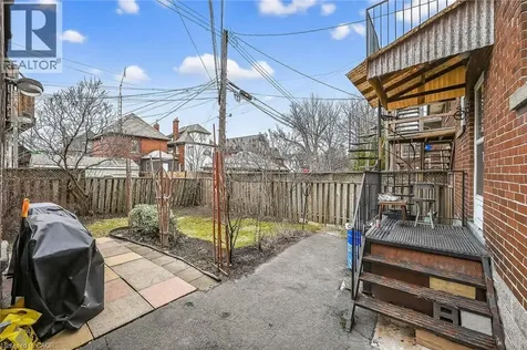 96 Barnesdale Boulevard South Hamilton ON L8M 2V6