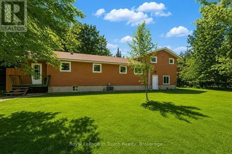 23 Duquette Court Tiny ON L9M 0H3