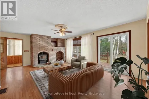 23 Duquette Court Tiny ON L9M 0H3