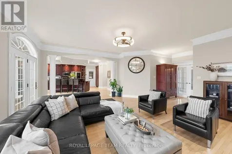 5440 Wadell Court Ottawa ON K4M 1L3