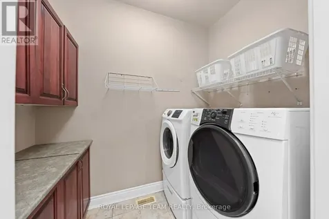 5440 Wadell Court Ottawa ON K4M 1L3