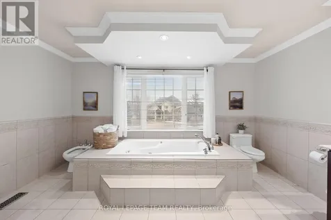 5440 Wadell Court Ottawa ON K4M 1L3