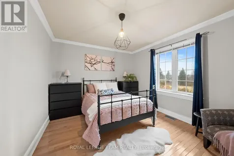 5440 Wadell Court Ottawa ON K4M 1L3