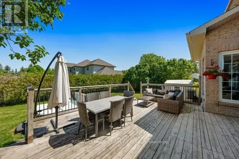 5440 Wadell Court Ottawa ON K4M 1L3