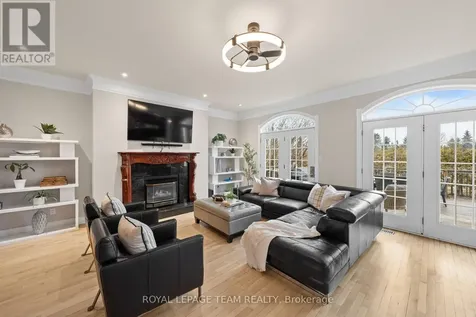 5440 Wadell Court Ottawa ON K4M 1L3