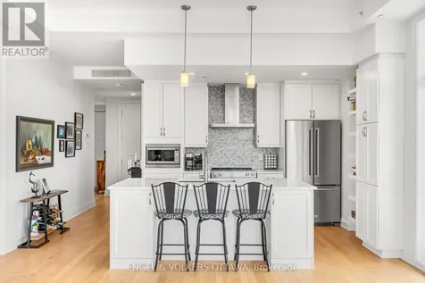 110 Cortile Private Ottawa ON K1V 2S8