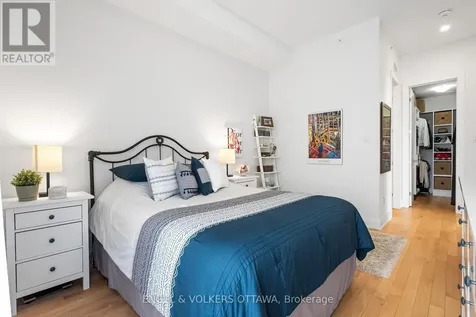 110 Cortile Private Ottawa ON K1V 2S8