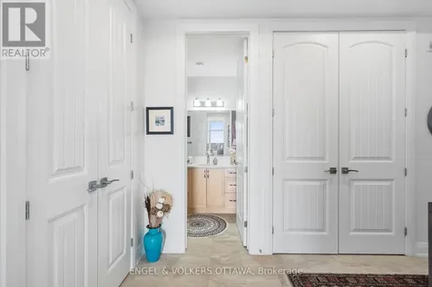 110 Cortile Private Ottawa ON K1V 2S8