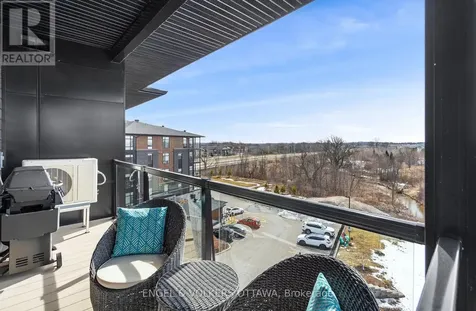 110 Cortile Private Ottawa ON K1V 2S8