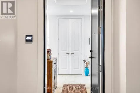 110 Cortile Private Ottawa ON K1V 2S8