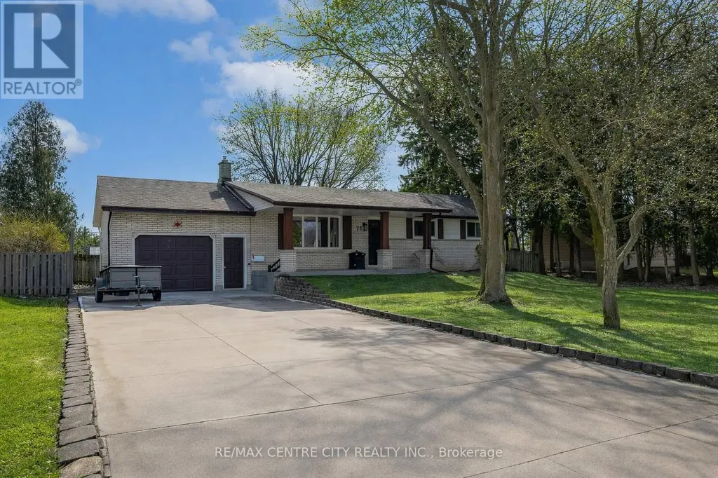 72 Elmwood Avenue Central Elgin ON N5R 4Z7