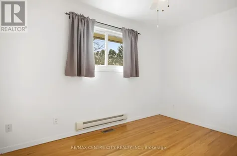 72 Elmwood Avenue Central Elgin ON N5R 4Z7