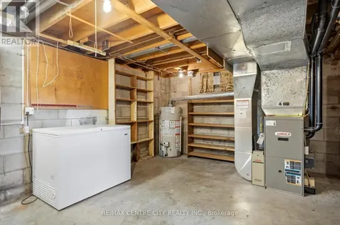 72 Elmwood Avenue Central Elgin ON N5R 4Z7