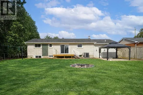 72 Elmwood Avenue Central Elgin ON N5R 4Z7