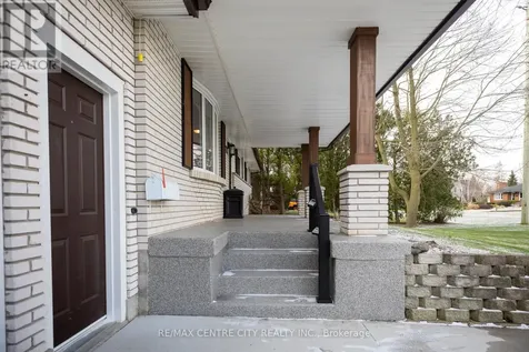 72 Elmwood Avenue Central Elgin ON N5R 4Z7
