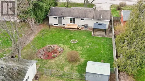 72 Elmwood Avenue Central Elgin ON N5R 4Z7