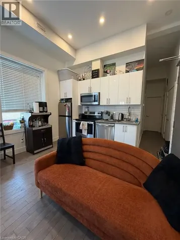 1415 Gerrard Street East Toronto ON M4L 1Z5