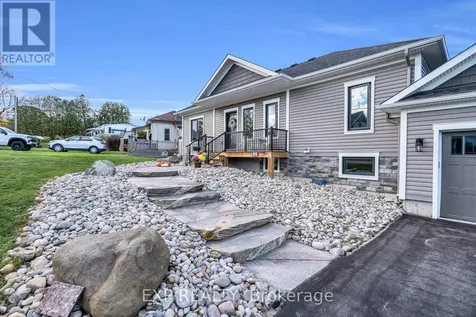 244 Frank Street Midland ON L4R 1H4