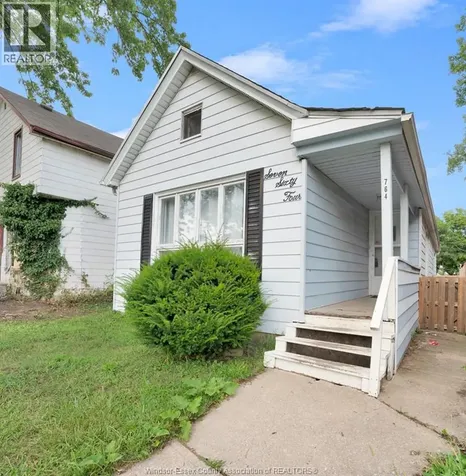 764 Windsor Avenue Windsor ON N9A 1J9