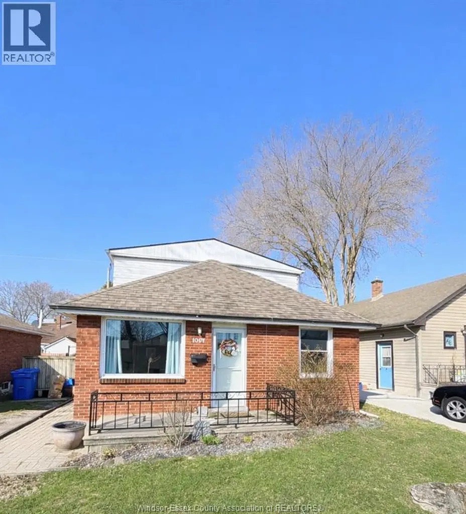 1067 St. Louis Windsor ON N8S 2K9
