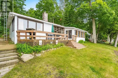 1697 Champlain Road Tiny ON L9M 0E3
