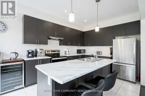 153 Terry Fox Drive Barrie ON L9S 2Z8