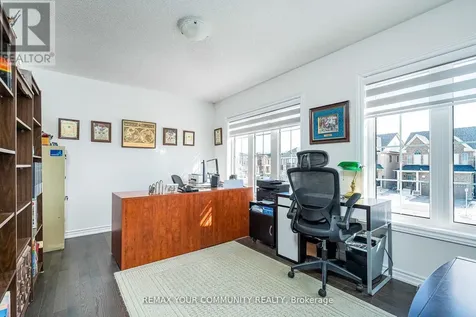 153 Terry Fox Drive Barrie ON L9S 2Z8