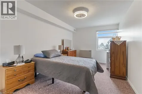 9 Bonheur Court Brantford ON N3P 1Z5