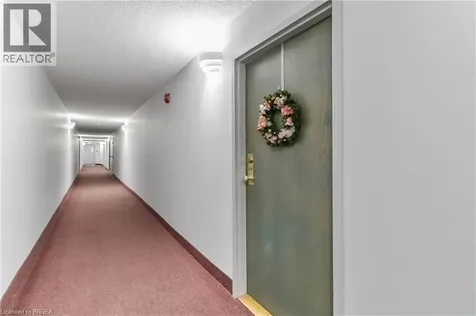 9 Bonheur Court Brantford ON N3P 1Z5