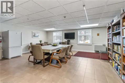 9 Bonheur Court Brantford ON N3P 1Z5