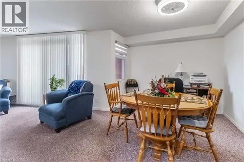 9 Bonheur Court Brantford ON N3P 1Z5