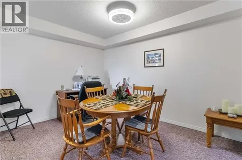 9 Bonheur Court Brantford ON N3P 1Z5