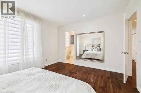 25 Bannisdale Way Carlisle ON L0R 1H2