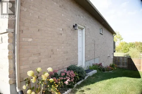 29 Hedges Court St. Thomas ON N5R 6G4