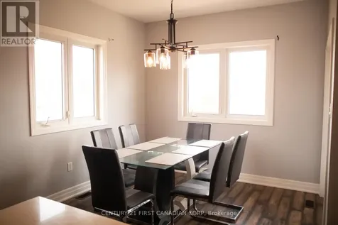 29 Hedges Court St. Thomas ON N5R 6G4