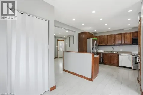 570 Cannon Street East Hamilton ON L8L 2G4