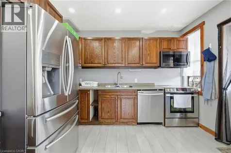 570 Cannon Street East Hamilton ON L8L 2G4