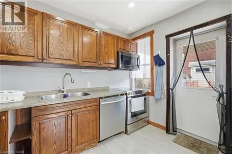 570 Cannon Street East Hamilton ON L8L 2G4