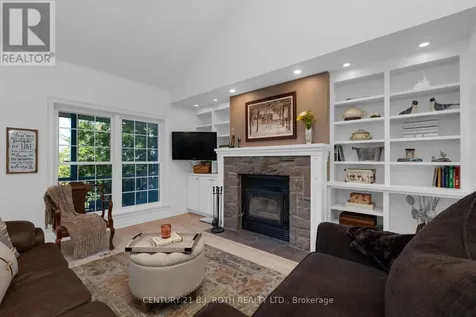 2710 Portage Trail Springwater ON L9X 0J3