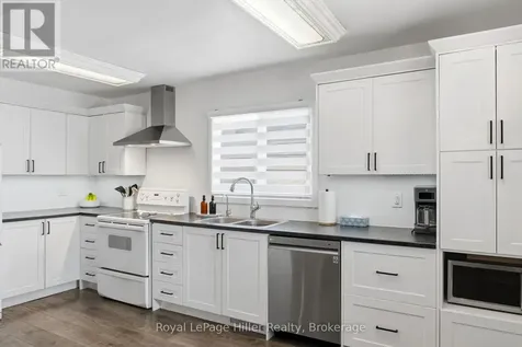 34 Arden Park Stratford ON N5A 3E3