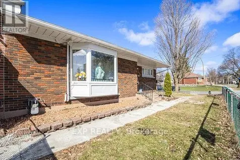2024 Othello Avenue Ottawa ON K1G 2A6