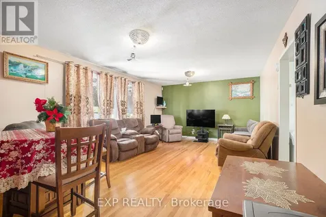 2024 Othello Avenue Ottawa ON K1G 2A6