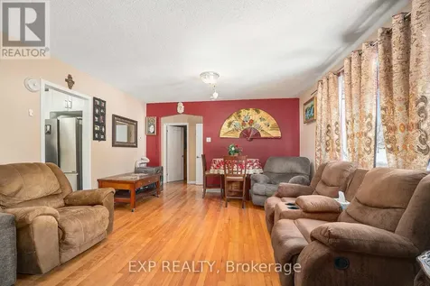 2024 Othello Avenue Ottawa ON K1G 2A6
